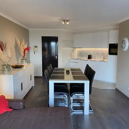 海德罗宫殿公寓 奥斯滕德