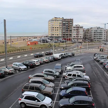 Hydro Palace アパート